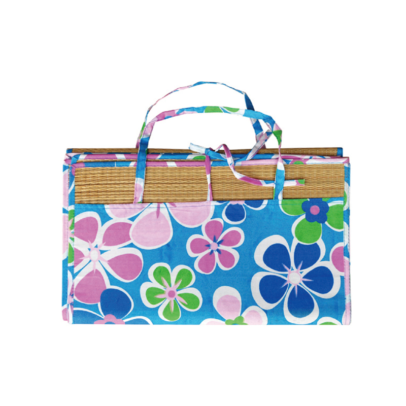 Hot Selling Portable Folding Grass Mat